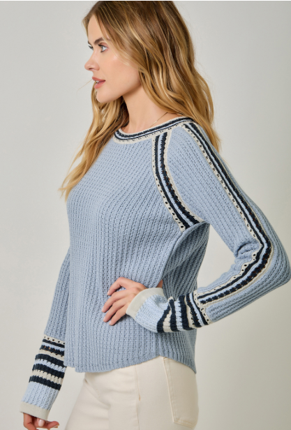 Raglan sleeve knit sweater
