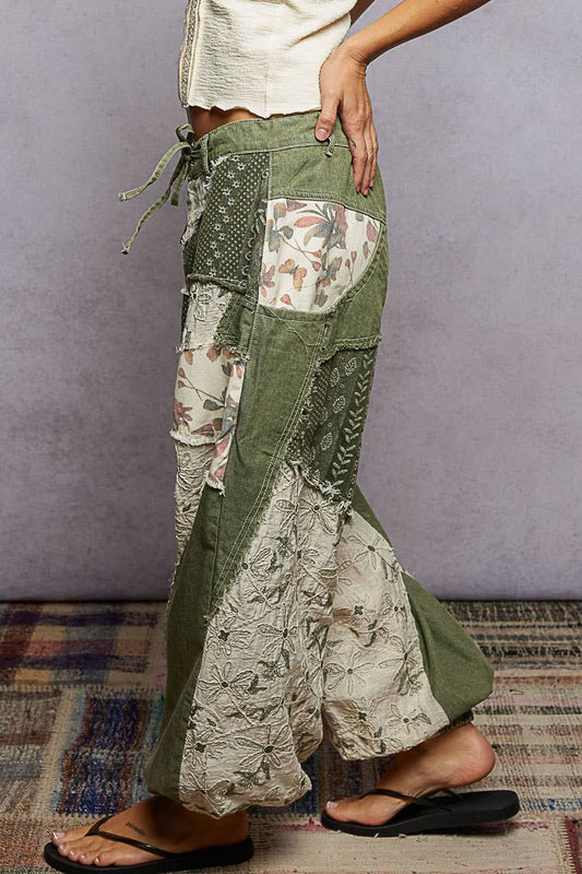 Jacquard Floral Twill Patch Waist Loop Jogger Pants