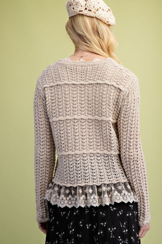 Sweater cardigan with lace ruffle bottom Oatmeal