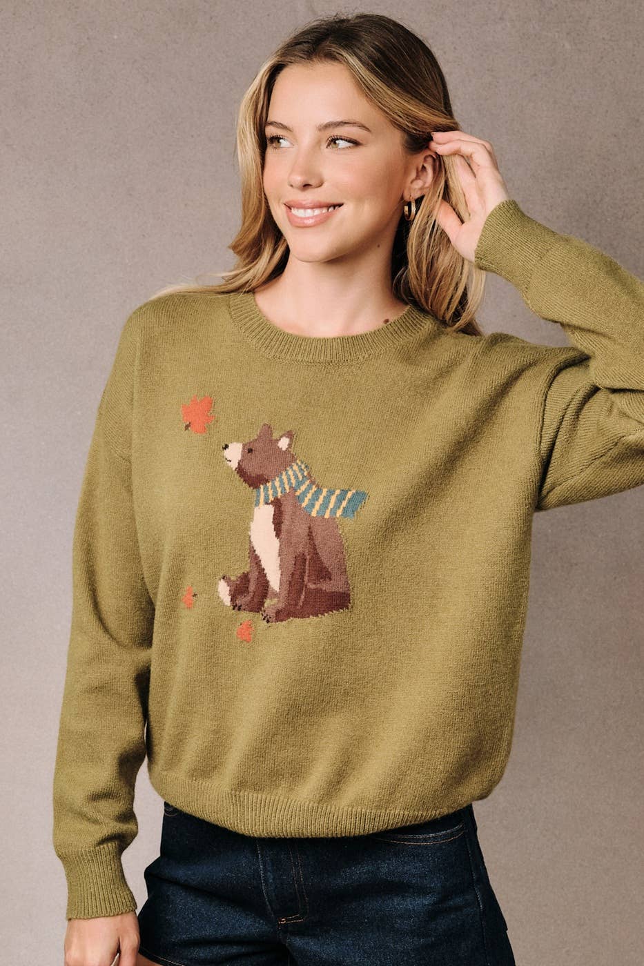 "FALL BEAR" GRAPHIC SWEATER