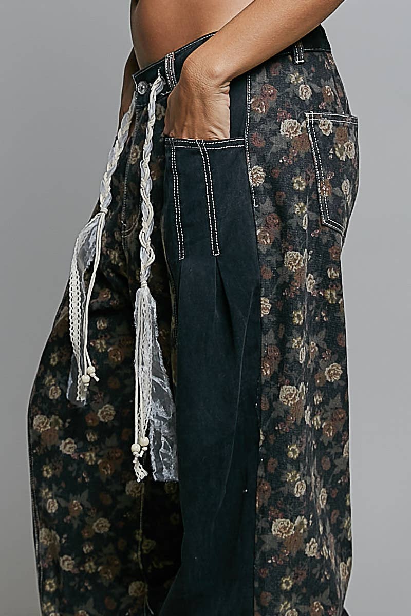 Relaxed Tapered Pants With Contrast Panel