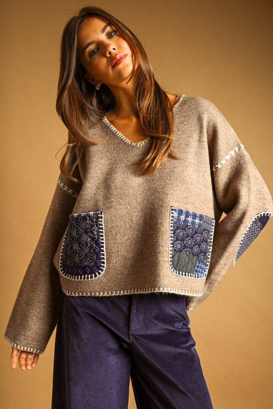 V-NECK SWEATER TOP WITH PATCHWORK