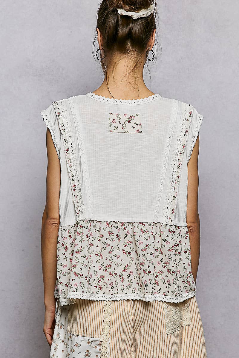V-neck Floral Pattern Trim Ruffle Rib Knitted Sleeveless Top