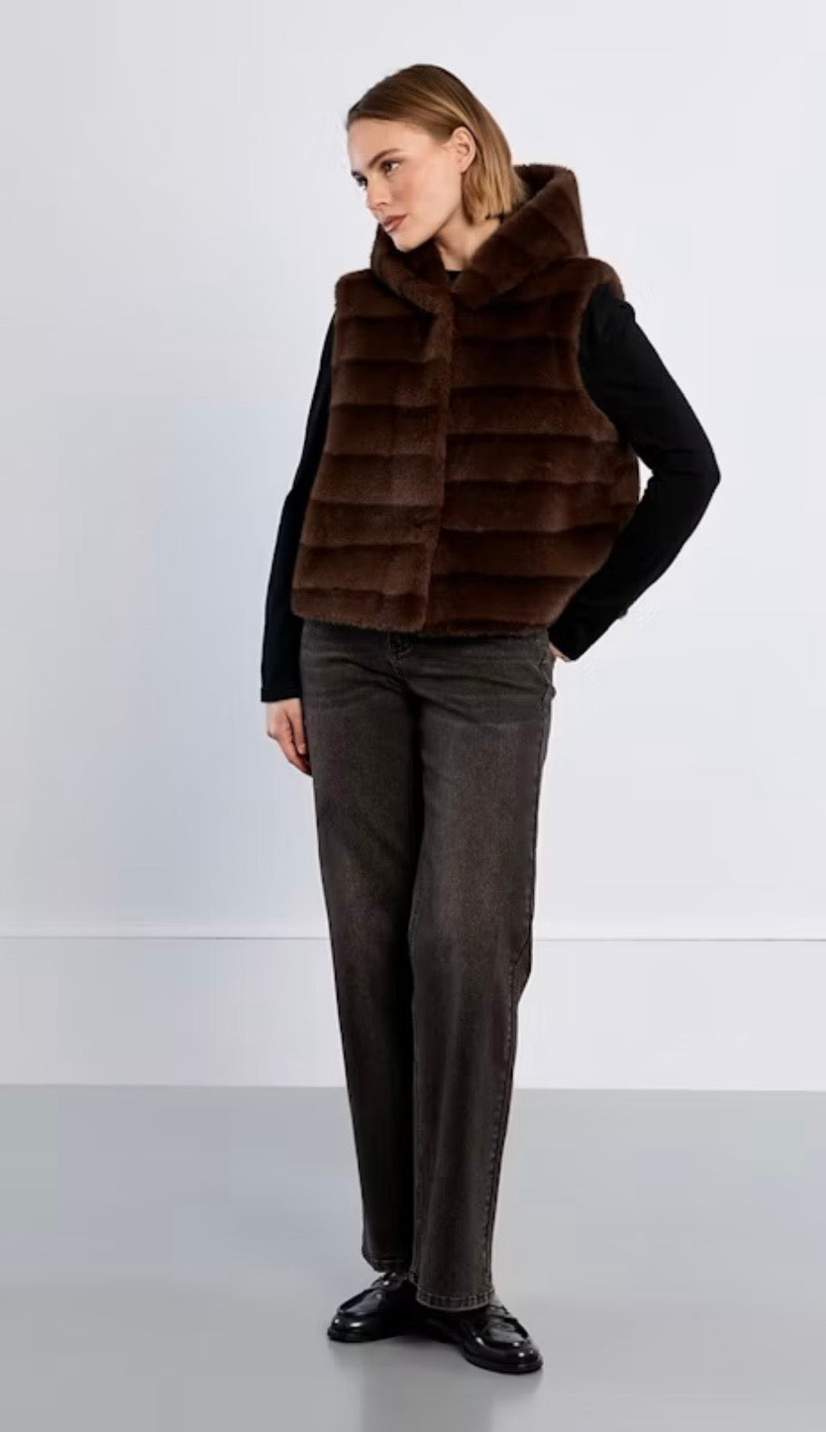 Furry layers Hoodie Zipup Vest