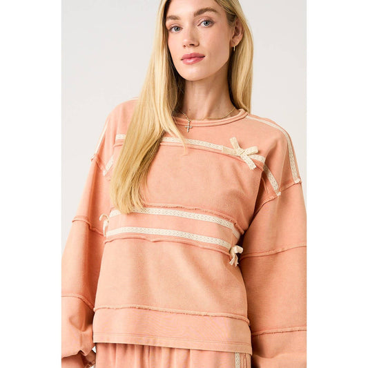 LACE BOW MINERAL WASH LONG SLEEVE SWEATSHIRT