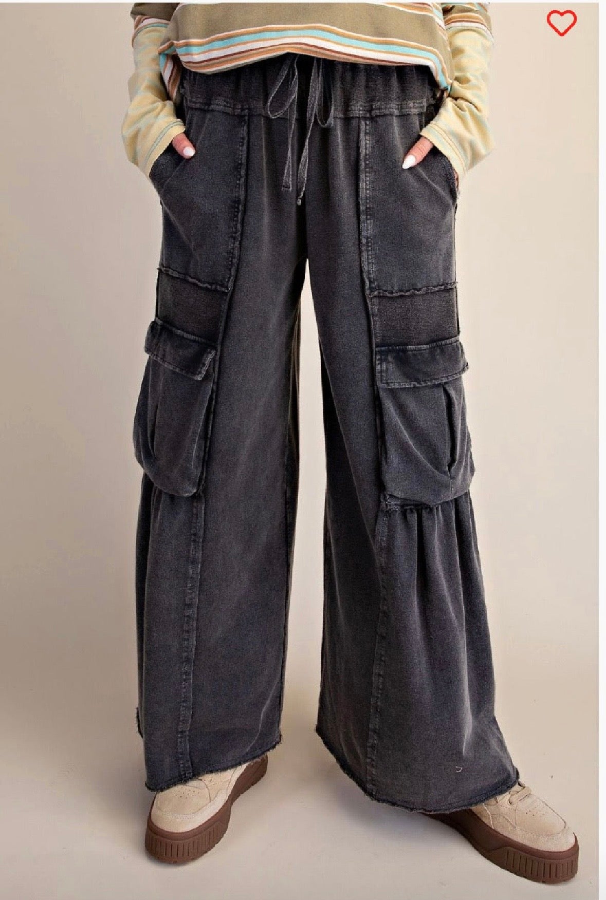 Mineral wash Cargo Pants Black