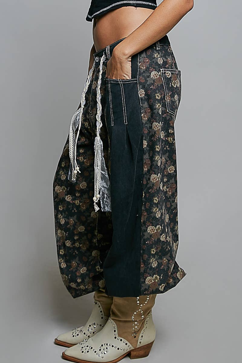 Relaxed Tapered Pants With Contrast Panel