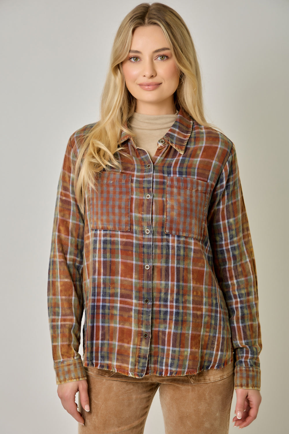 Fringe bottom washed plaid shirt