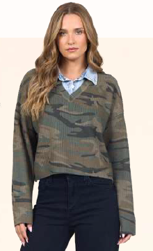 Camo v-neck sweater with denim collar