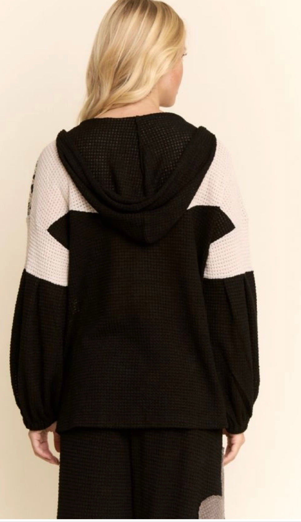 HOODIE OVERSIZED KNIT TOP WITH FLOWER PATCH