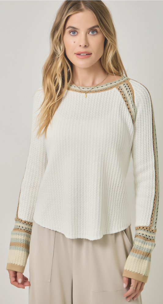Raglan sleeve knit sweater