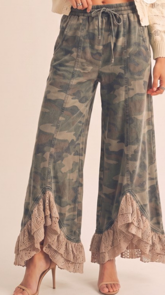 Vintage camo lace couture elastic waist pants