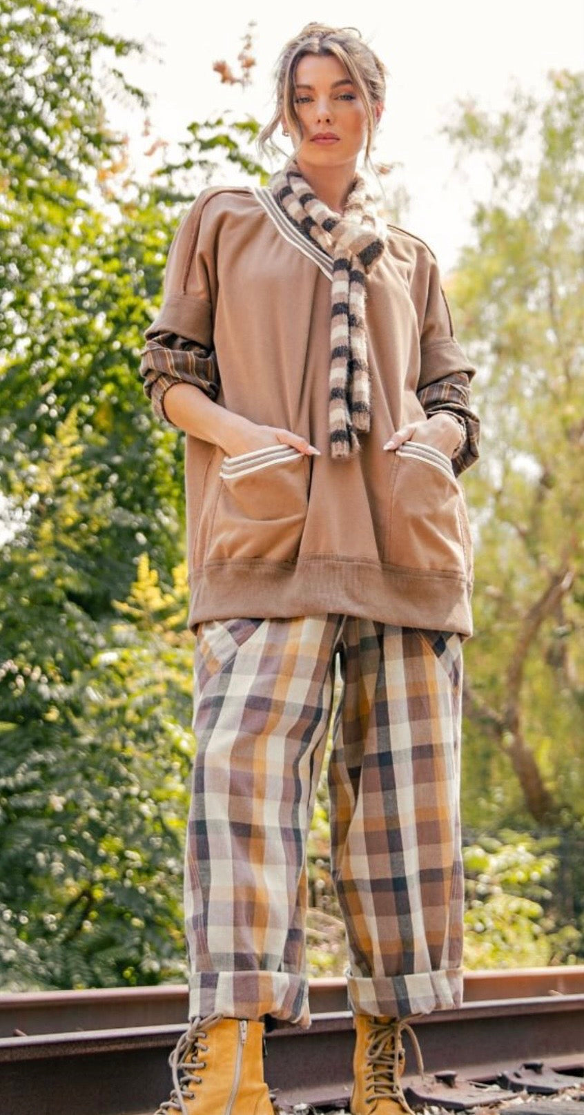 PLAID LINEN PANTS