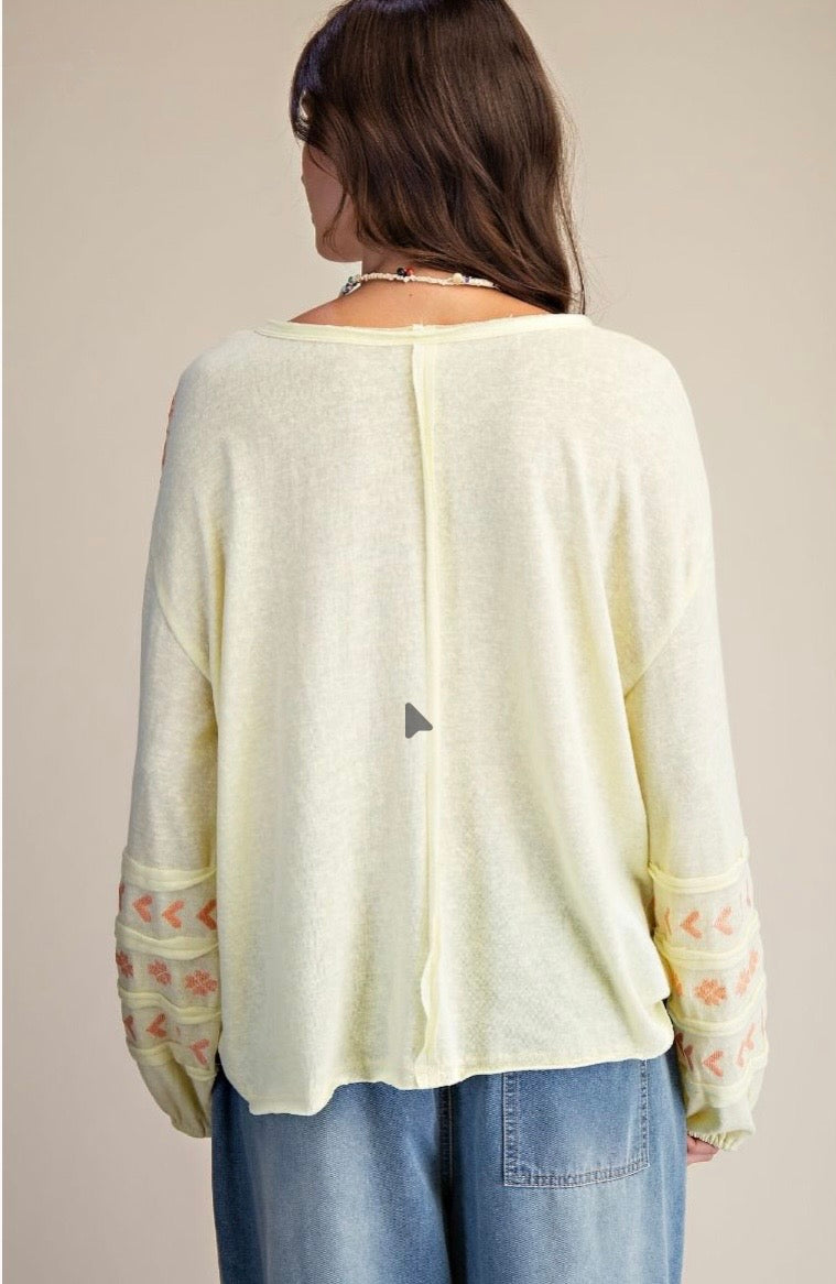 EMBROIDERED COTTON KNIT TOP