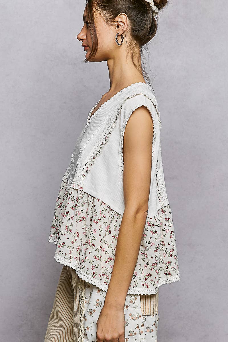 V-neck Floral Pattern Trim Ruffle Rib Knitted Sleeveless Top