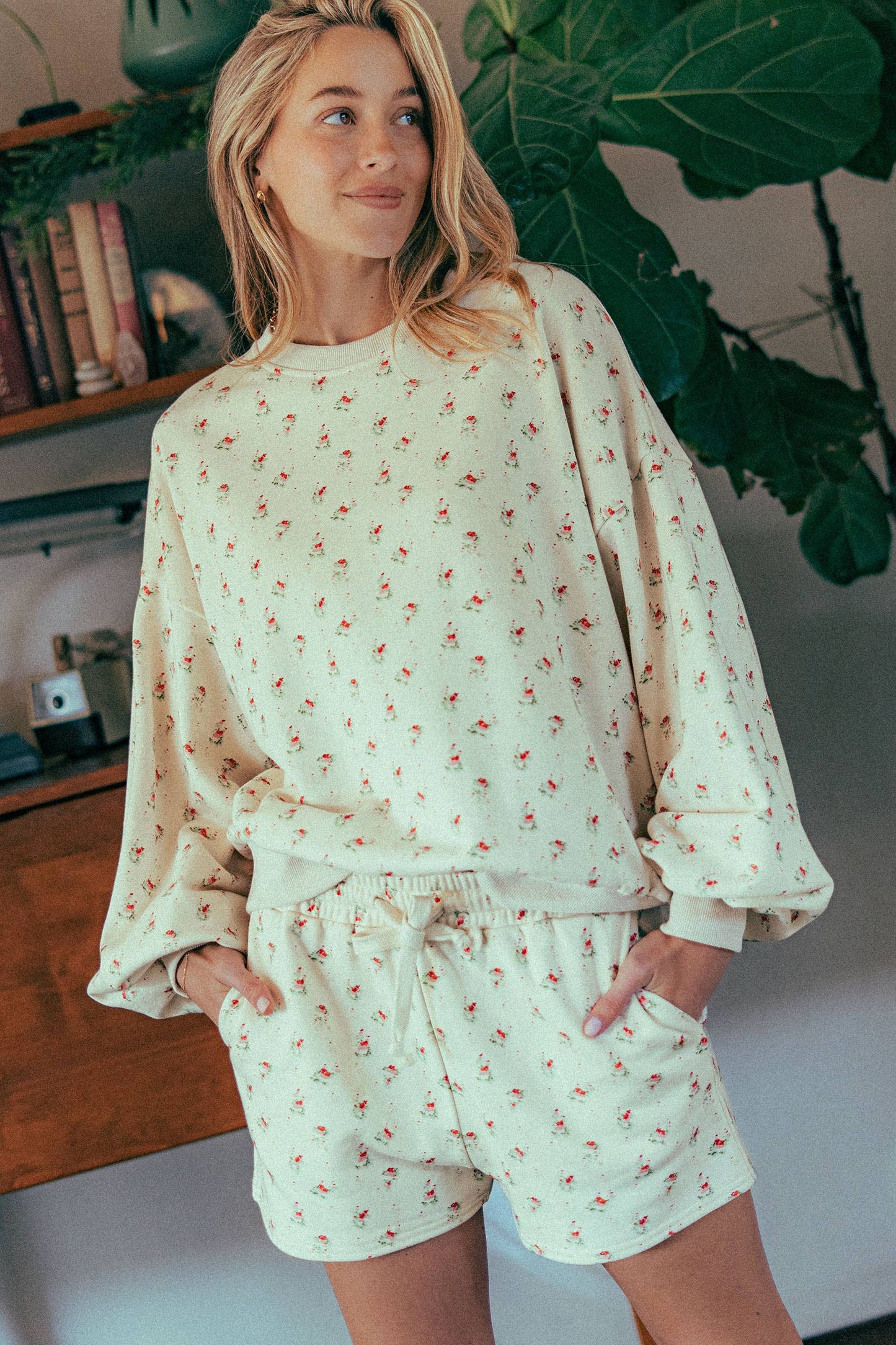 Floral Balloon Sleeve Sweatshirt and Shorts Set