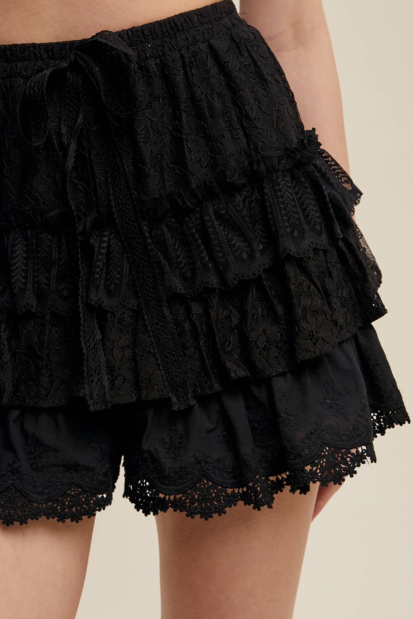 Lace Tiered Shorts with Ruffle