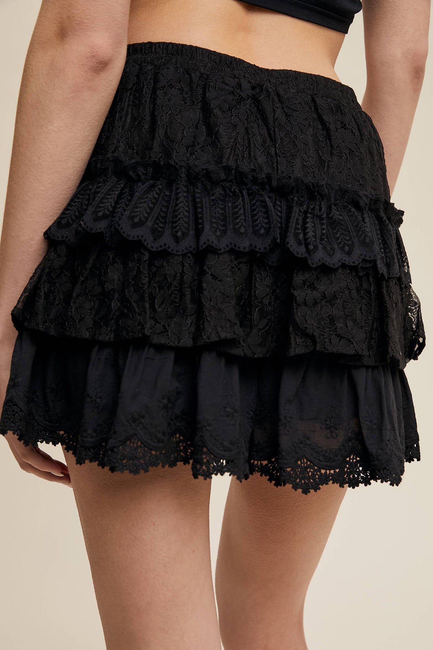 Lace Tiered Shorts with Ruffle