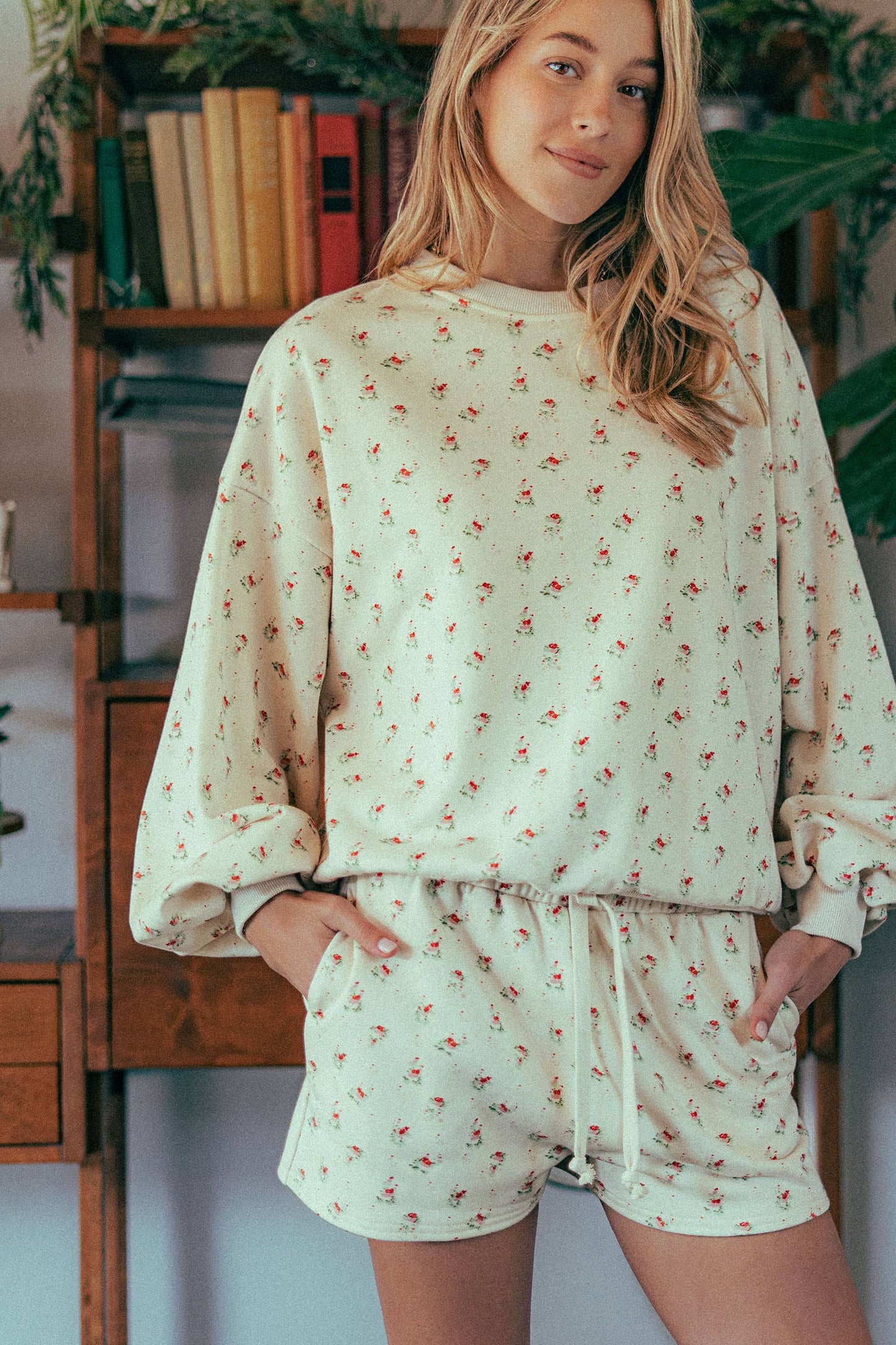 Floral Balloon Sleeve Sweatshirt and Shorts Set