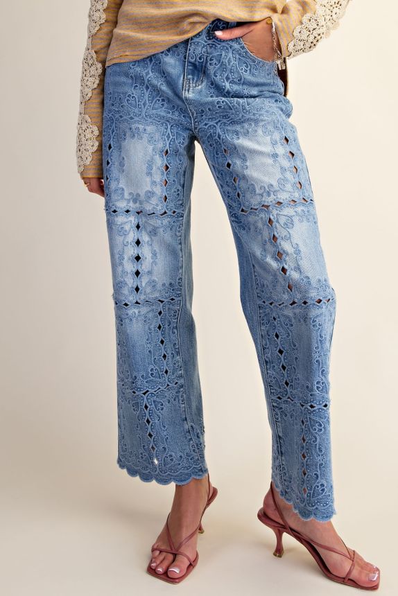 Embroidery detail washed jeans