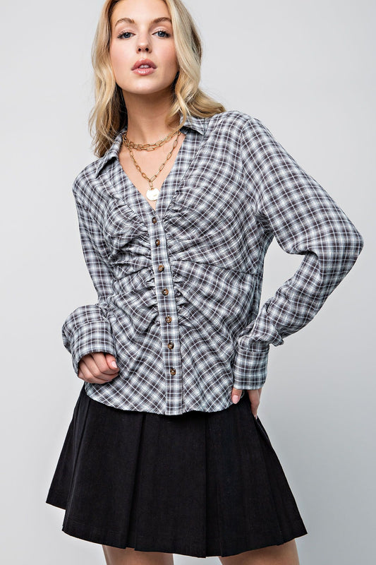 BUTTON DOWN FITTED PLAID SHIRT